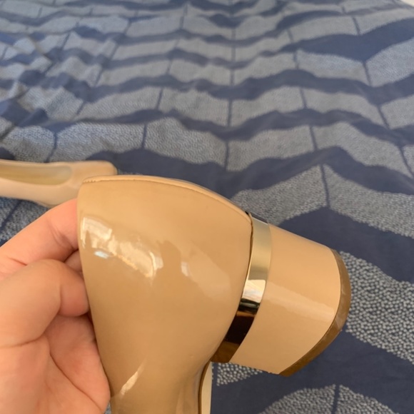 Stella McCartney patent leather low heel pump - Picture 8 of 10